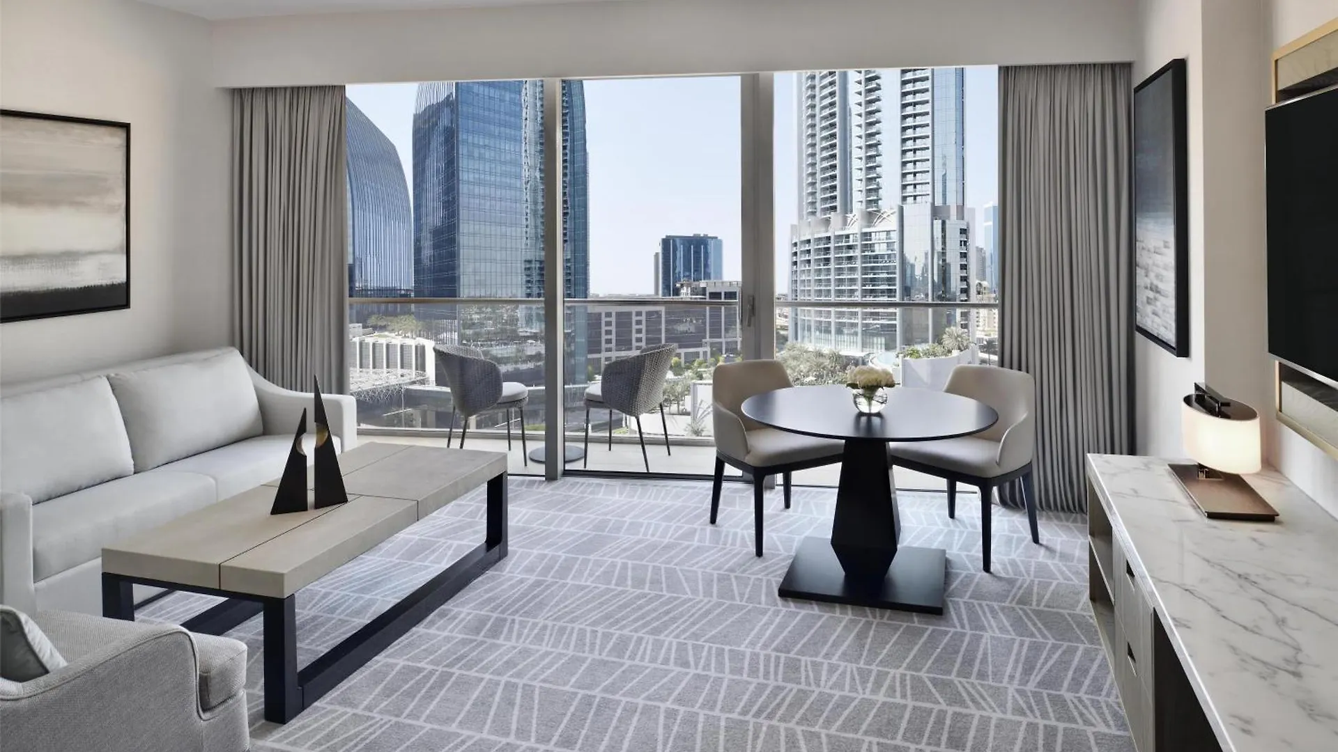 Kempinski Central Avenue Dubai 5*,